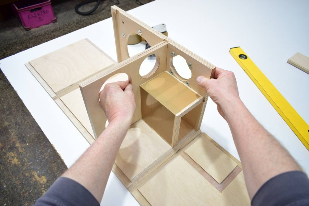 Bookshelf-3WC -  025